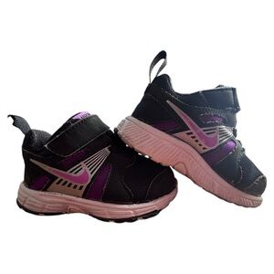 Nike Dart Toddler Sz 5C Black & Purple Sneakers, Great Used Condition